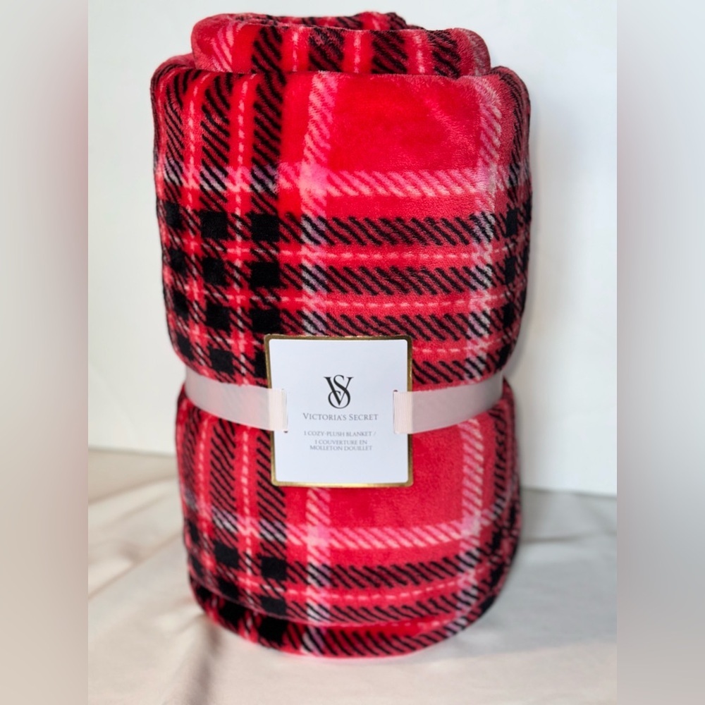 Victoria's Secret Red and Black Plaid Throw